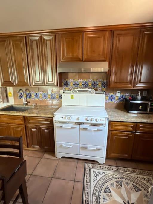 Charming Casita All Too Yourself Near Midtown Apartment Sacramento Exterior photo