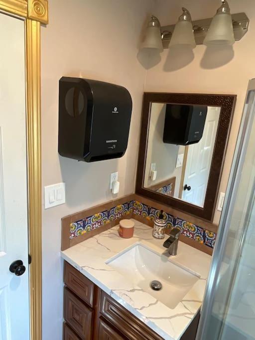 Charming Casita All Too Yourself Near Midtown Apartment Sacramento Exterior photo