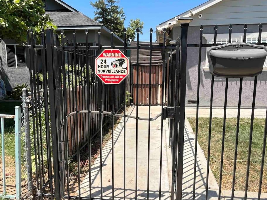 Charming Casita All Too Yourself Near Midtown Apartment Sacramento Exterior photo